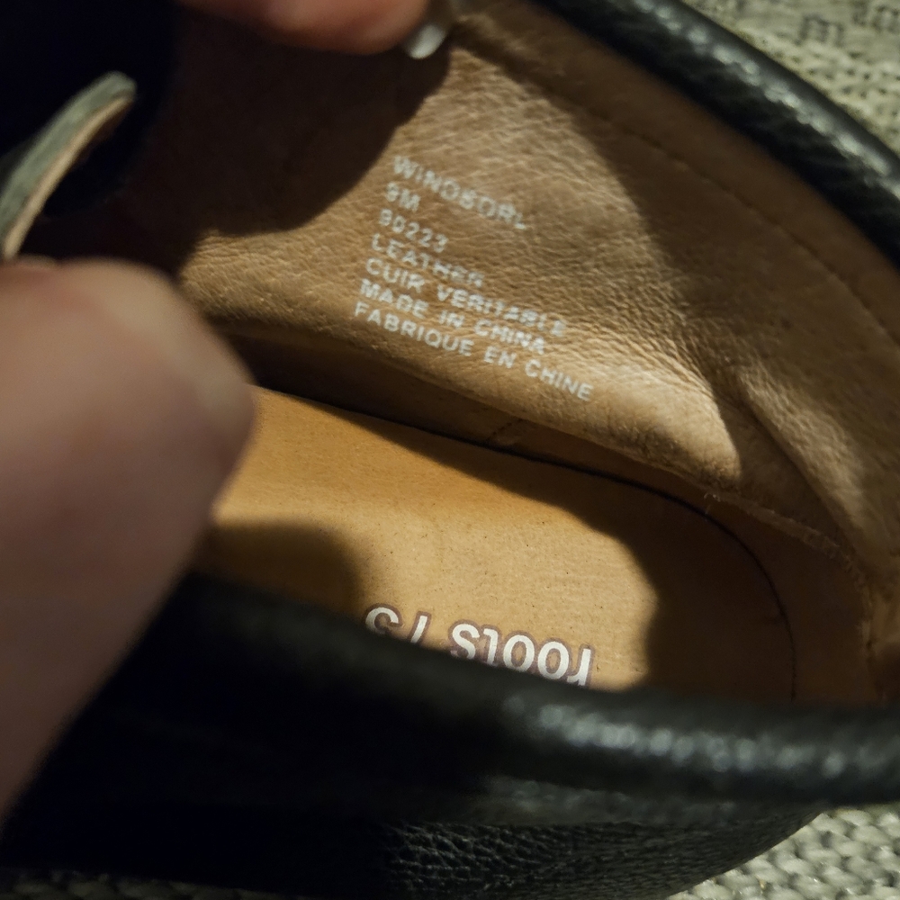 Roots Mens Black Leather Windsor Chukka Moccasin Boots. 9 - Picture 2 of 8